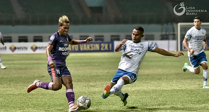 Beda Zona Waktu, Ini Jadwal Kick Off Persib vs Persita dan Warna Jersey Kedua Tim